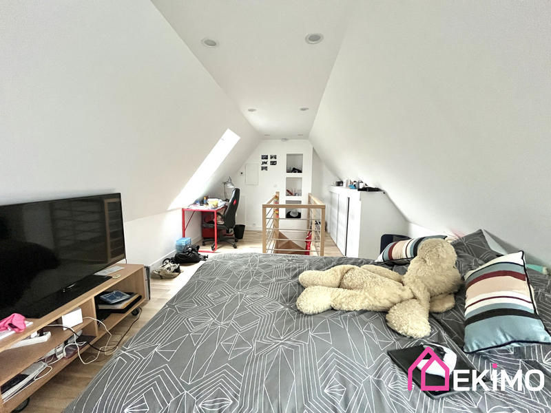 Maison traditionnelle - 115 m² - 7 pièces