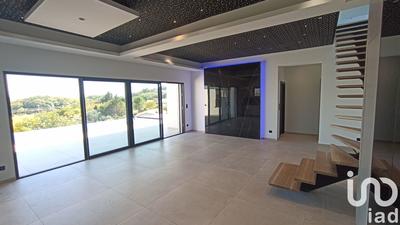 Maison - 182 m² - 5 pièces