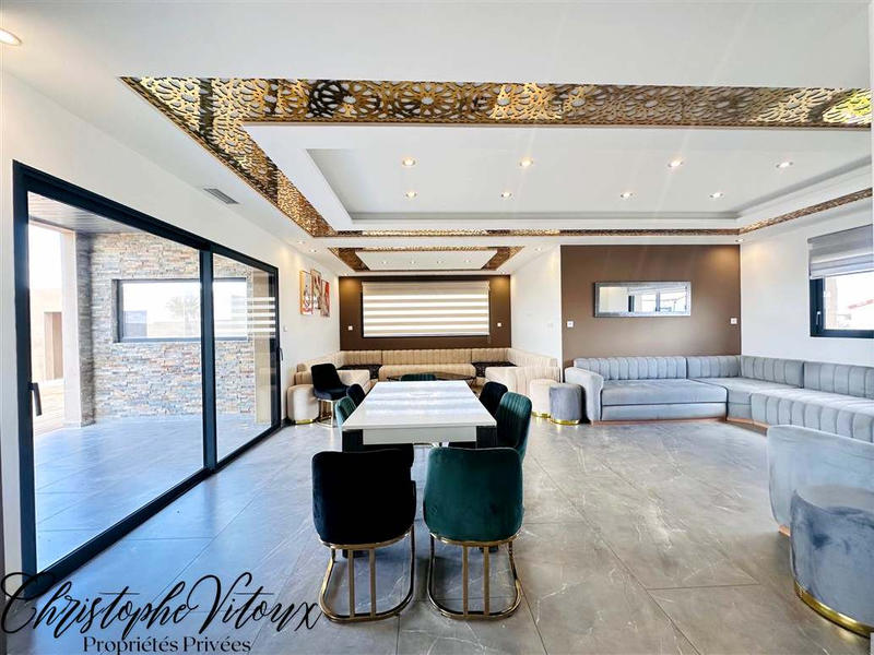 Demeure - 173 m² - 6 pièces