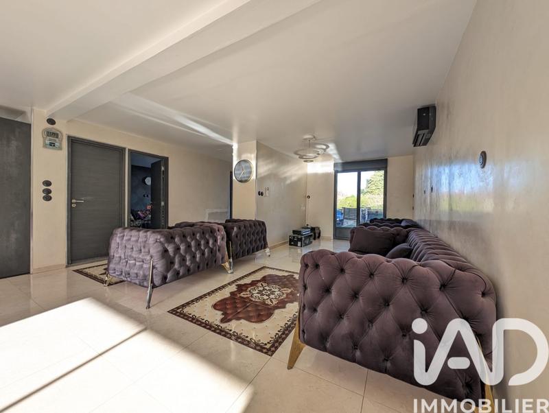 Maison - 185 m² - 7 pièces