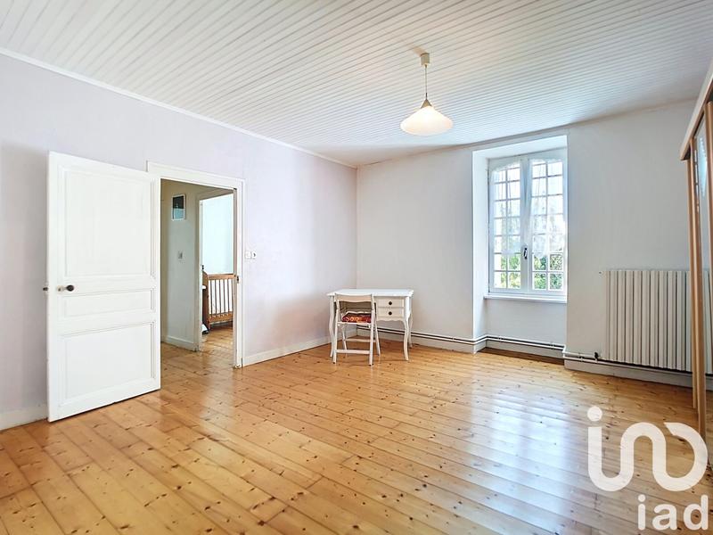 Maison - 390 m² - 4 pièces