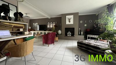 Maison traditionnelle - 170 m² - 7 pièces