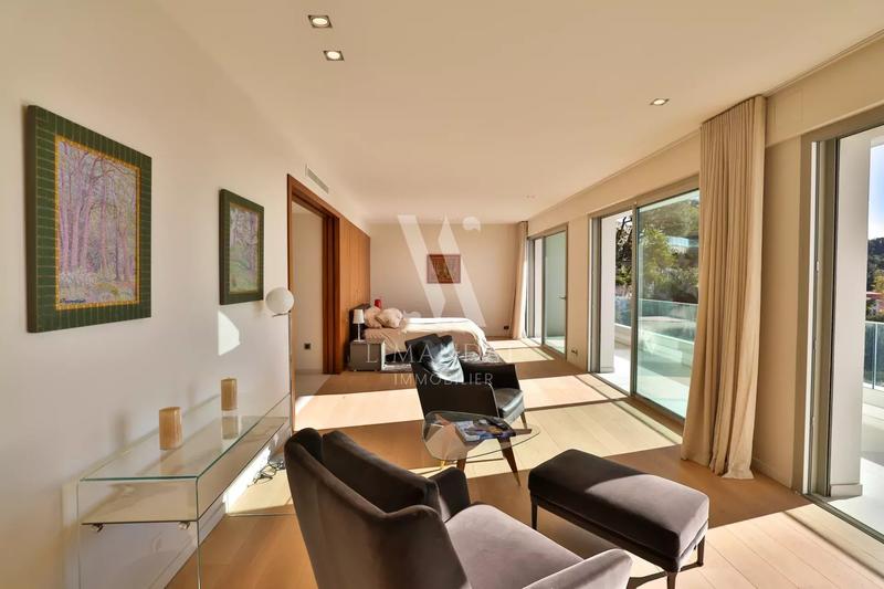 Villa - 440 m² - 8 pièces