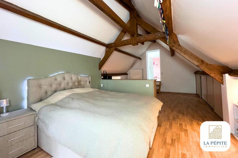 Maison - 450 m² - 10 pièces