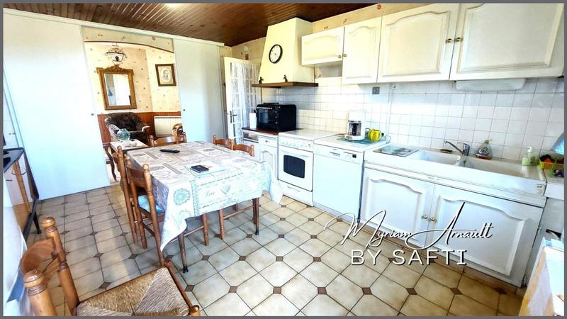 Maison - 257 m² - 11 pièces