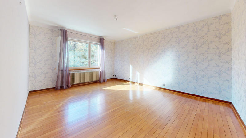 Maison - 226 m² - 7 pièces