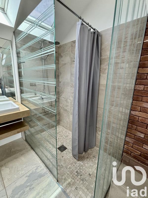 Maison - 260 m² - 7 pièces