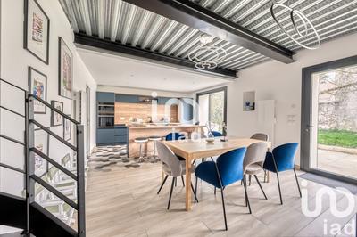 Maison de ville - 276 m² - 10 pièces