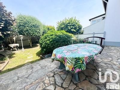 Maison - 186 m² - 7 pièces