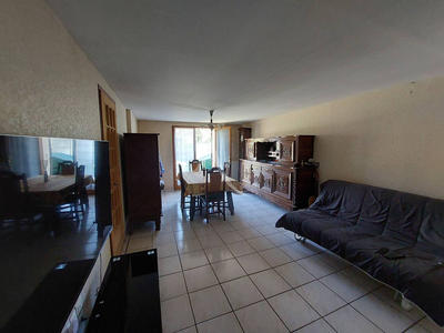 Maison - 96 m² - 4 pièces