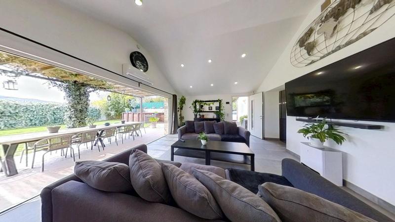 Maison - 120 m² - 4 pièces