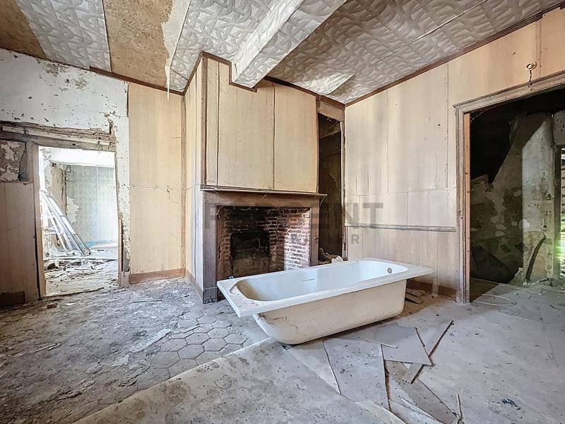 Maison - 225 m² - 6 pièces