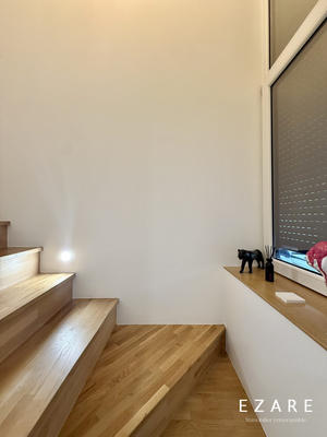 Maison - 93 m² - 4 pièces