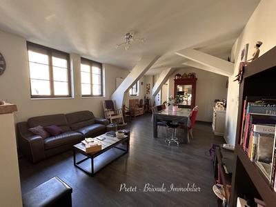 Appartement - 108 m² - 5 pièces