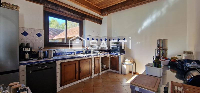 Maison - 92 m² - 4 pièces