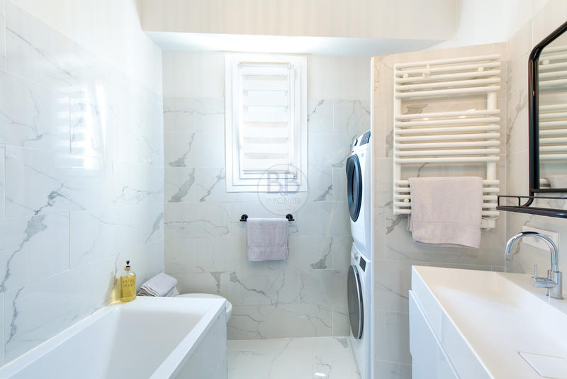 Appartement - 122 m² - 5 pièces