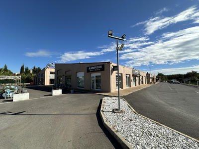 Local commercial - 1 436 m²