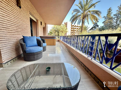 Appartement - 240 m² - 7 pièces