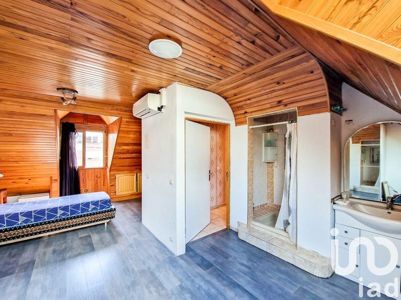 Maison - 140 m² - 6 pièces