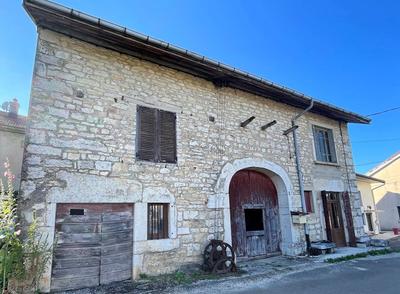 Maison - 8 502 m² - 3 pièces