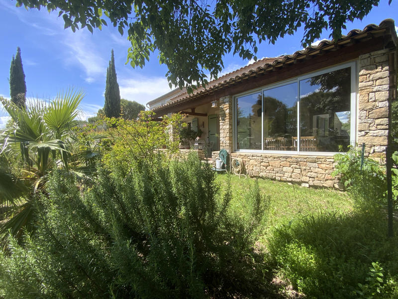 Maison - 210 m² - 6 pièces