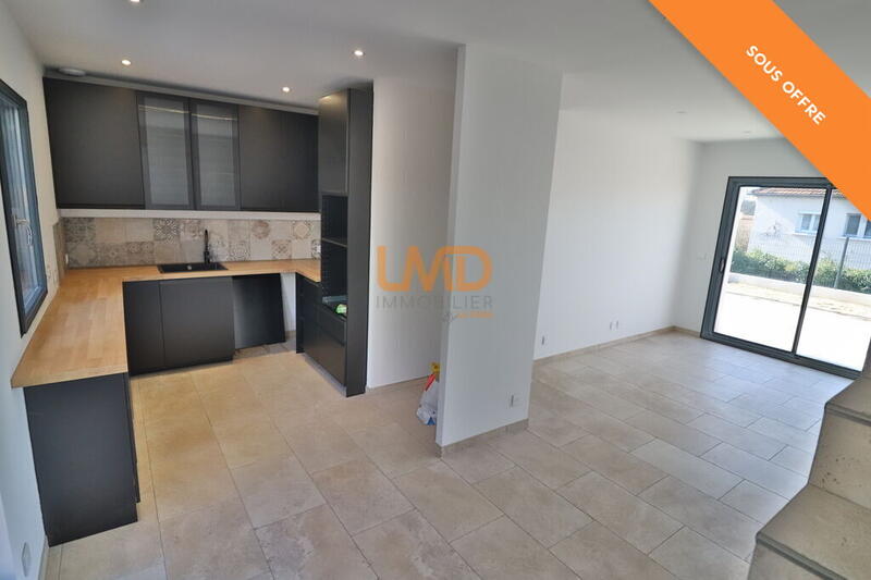 Maison - 90 m² - 4 pièces