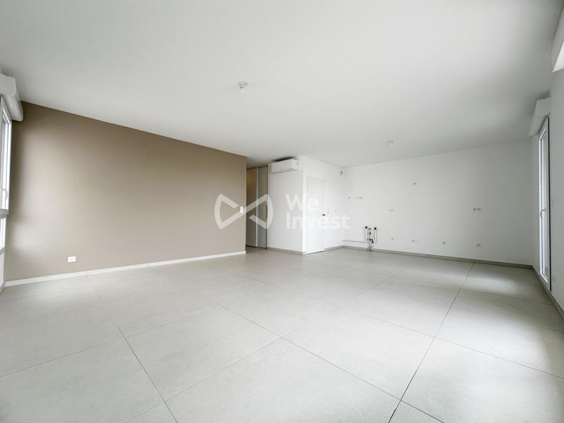 Appartement - 90 m² - 3 pièces