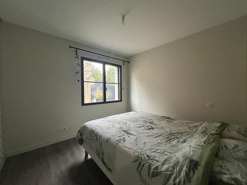 Maison - 185 m² - 8 pièces