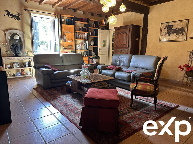 Maison - 375 m² - 17 pièces