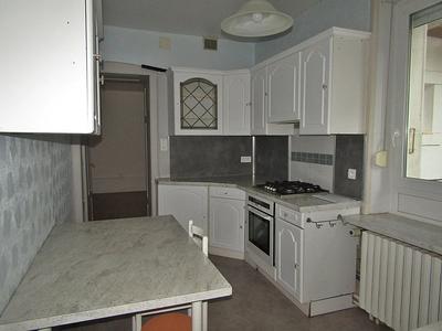 Appartement - 81 m² - 3 pièces