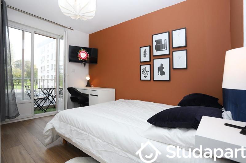 Chambre - 10 m² - 1 pièce