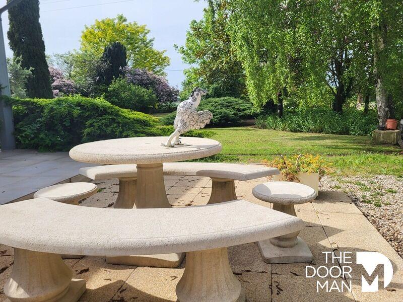 Maison - 178 m² - 7 pièces