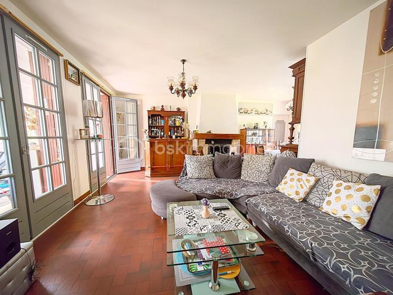 Pavillon - 120 m² - 5 pièces