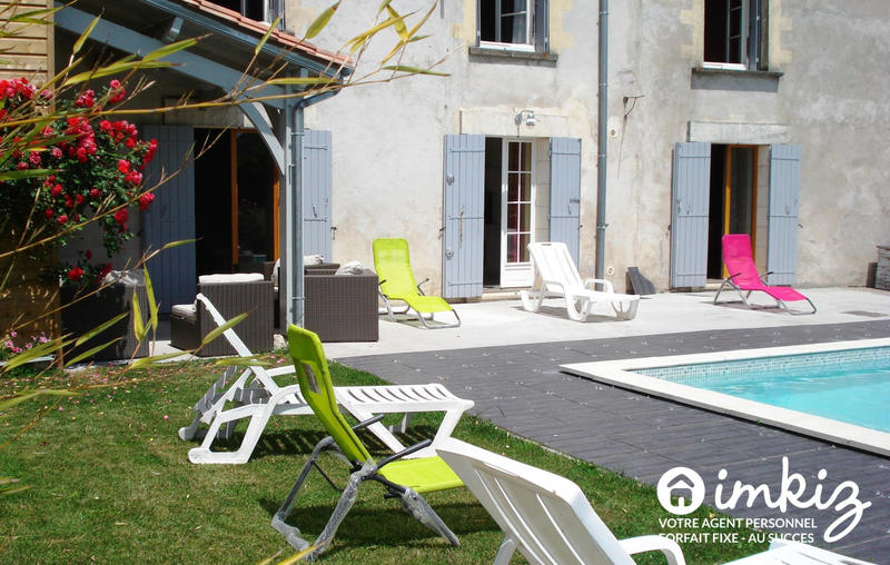 Maison - 304 m² - 10 pièces