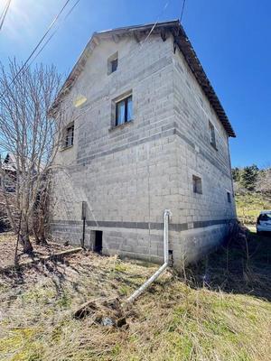 Maison - 179 m² - 6 pièces