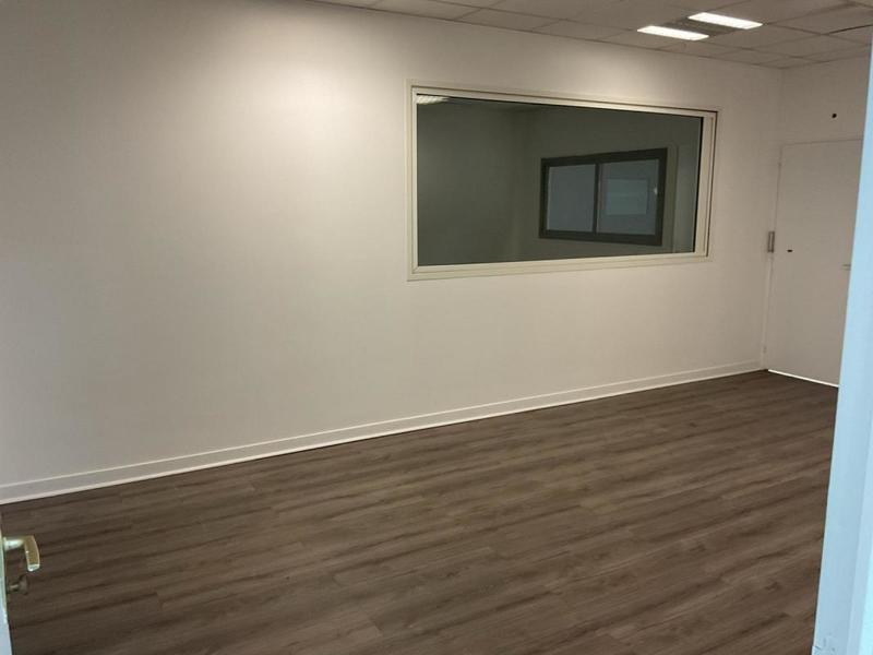 Entrepôt - 750 m²