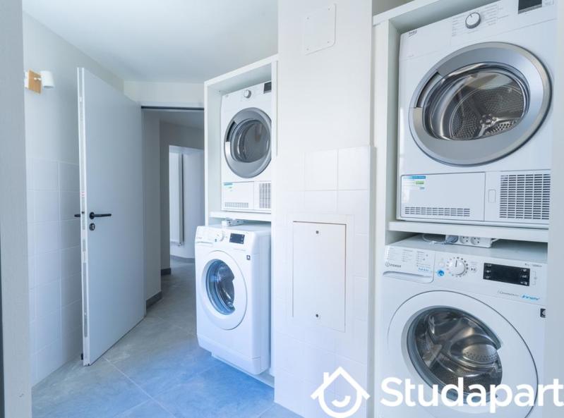 Chambre - 11 m² - 1 pièce