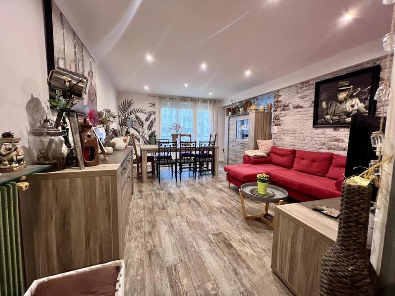 Appartement - 82 m² - 4 pièces