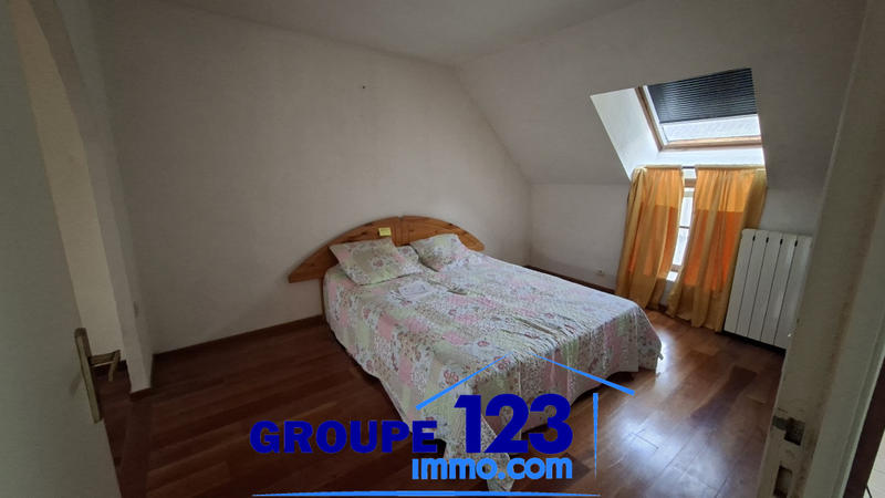 Maison - 227 m² - 7 pièces