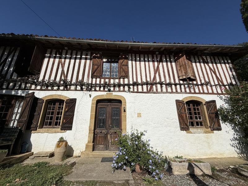 Maison ancienne - 126 m² - 4 pièces