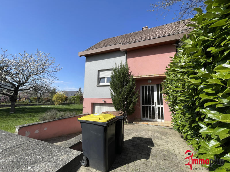 Maison - 102 m² - 5 pièces