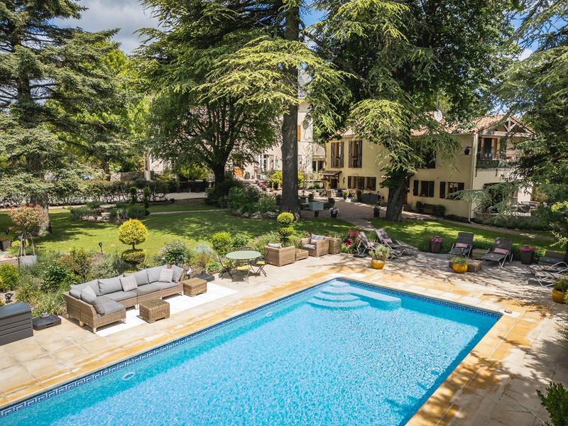 Maison de domaine - 500 m² - 15 pièces