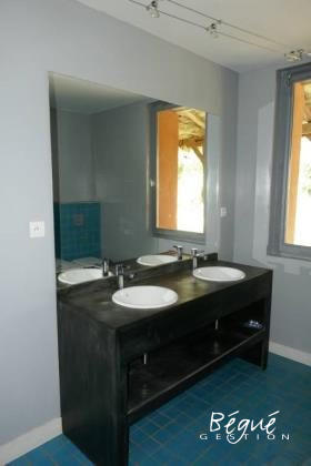 Maison - 181 m² - 5 pièces