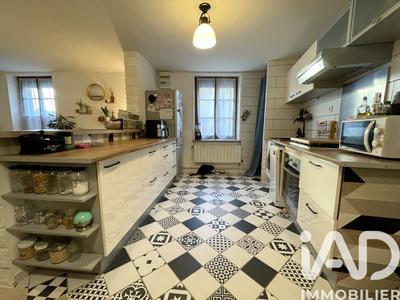 Maison de ville - 100 m² - 5 pièces