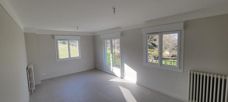 Maison - 94 m² - 5 pièces