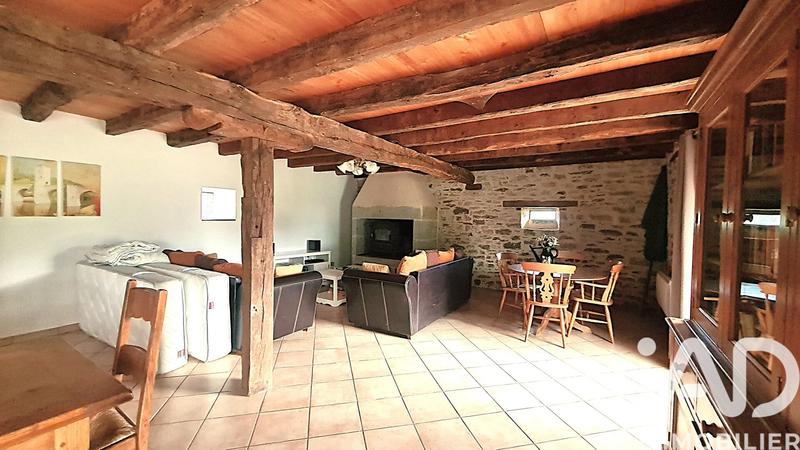Maison - 314 m² - 8 pièces