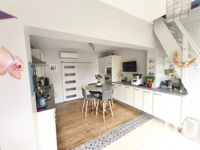 Maison - 175 m² - 9 pièces