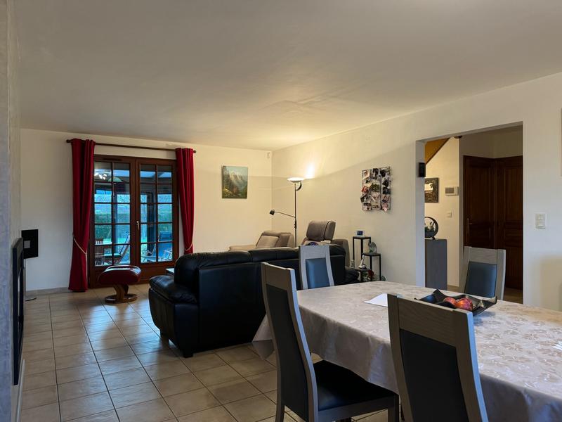 Maison - 148 m² - 7 pièces