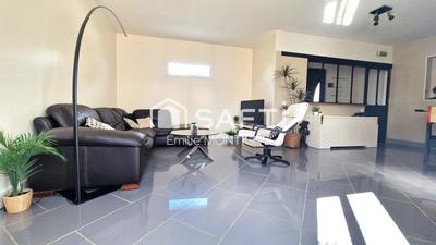 Maison - 219 m² - 9 pièces