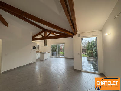 Maison - 121 m² - 5 pièces